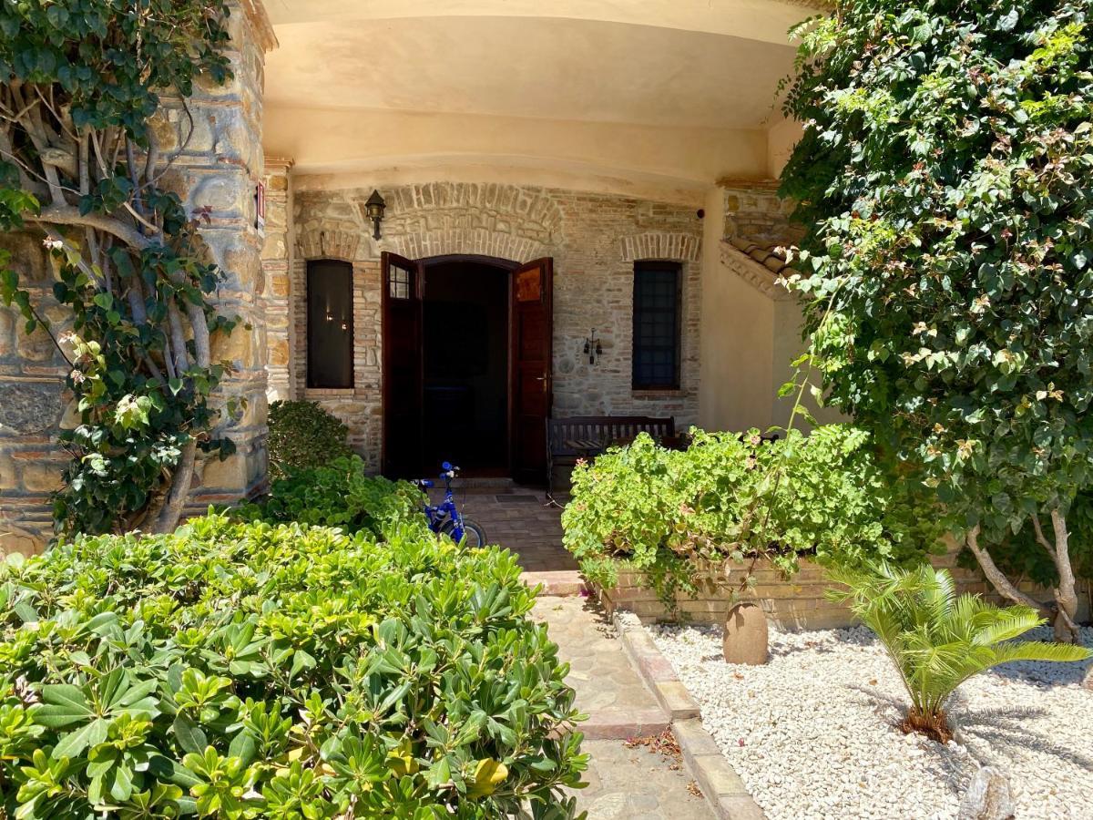 Le Colline Del Gelso-Masseria Mazzei Rossano Exteriér fotografie
