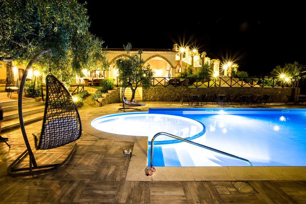Le Colline Del Gelso-Masseria Mazzei Rossano Exteriér fotografie